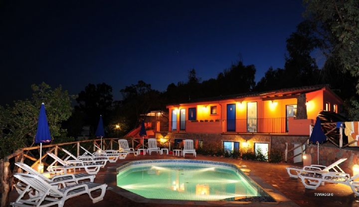 Camping Villaggio Telis